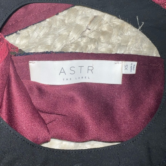 ASTR The Label Lace Dress - Picture 3 of 3